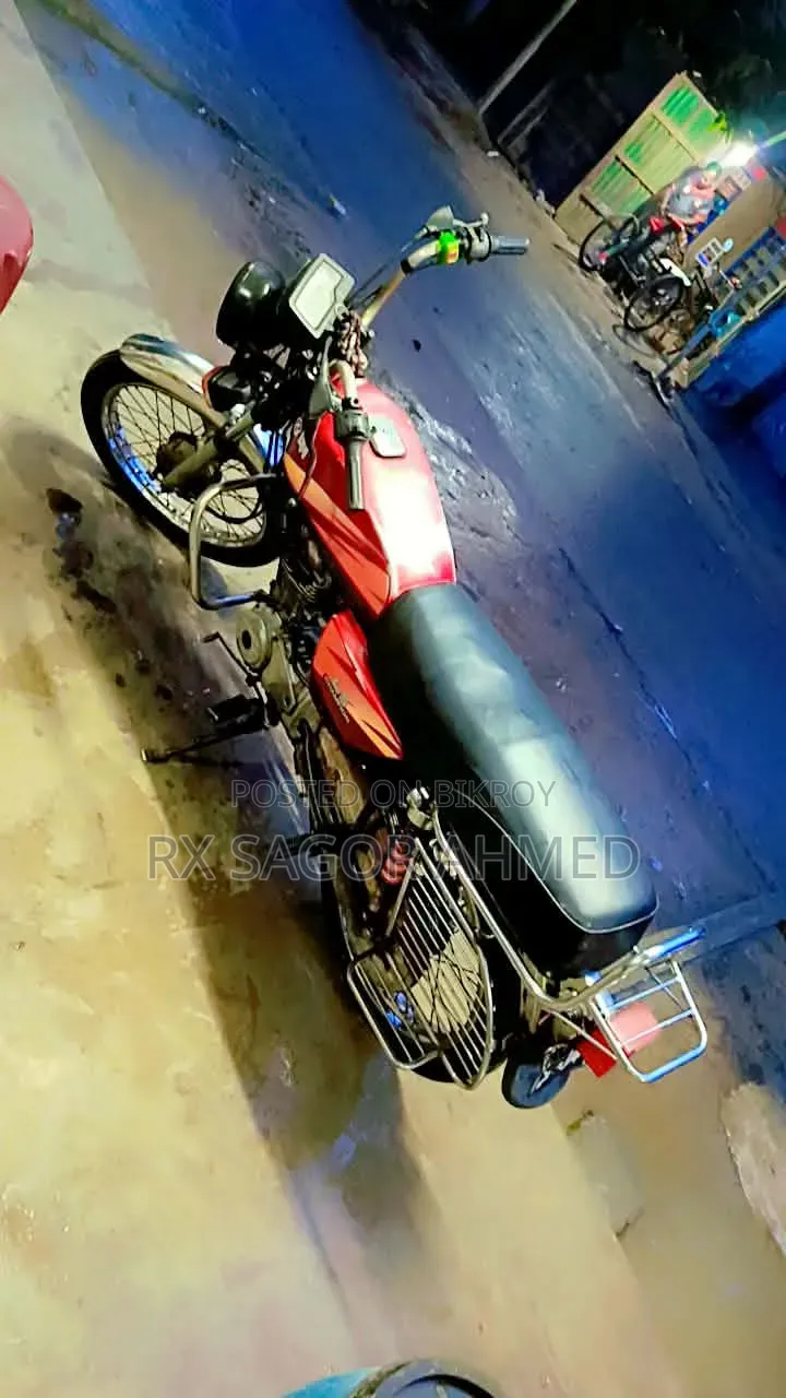 Bajaj Boxer 1999 Red