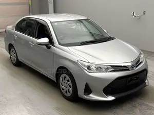Toyota Axio 2021 Silver