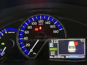 Toyota Axio 2021 Silver