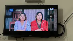 Sony TV 32" Smart