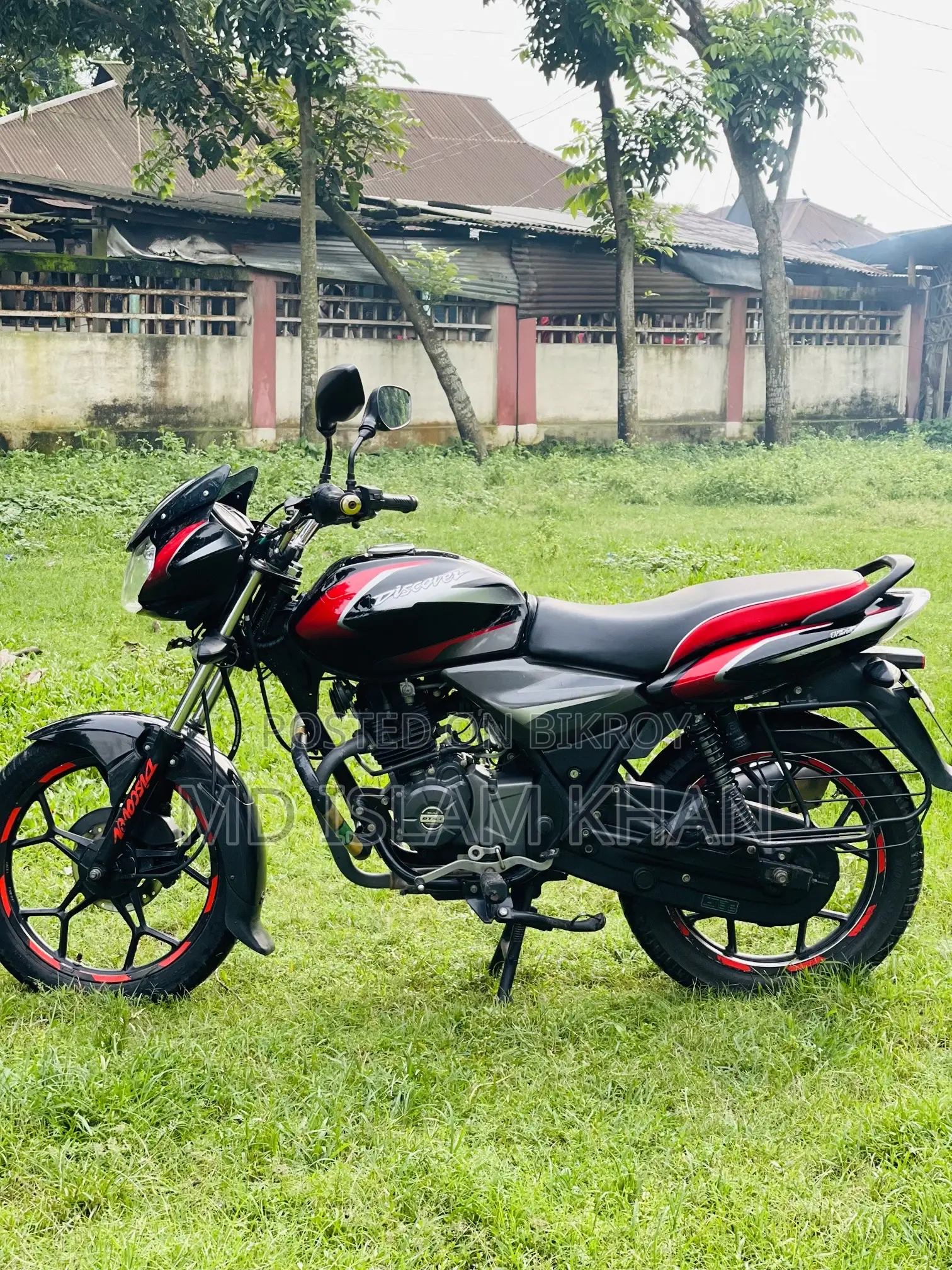 Bajaj Discover 125 2019 Black