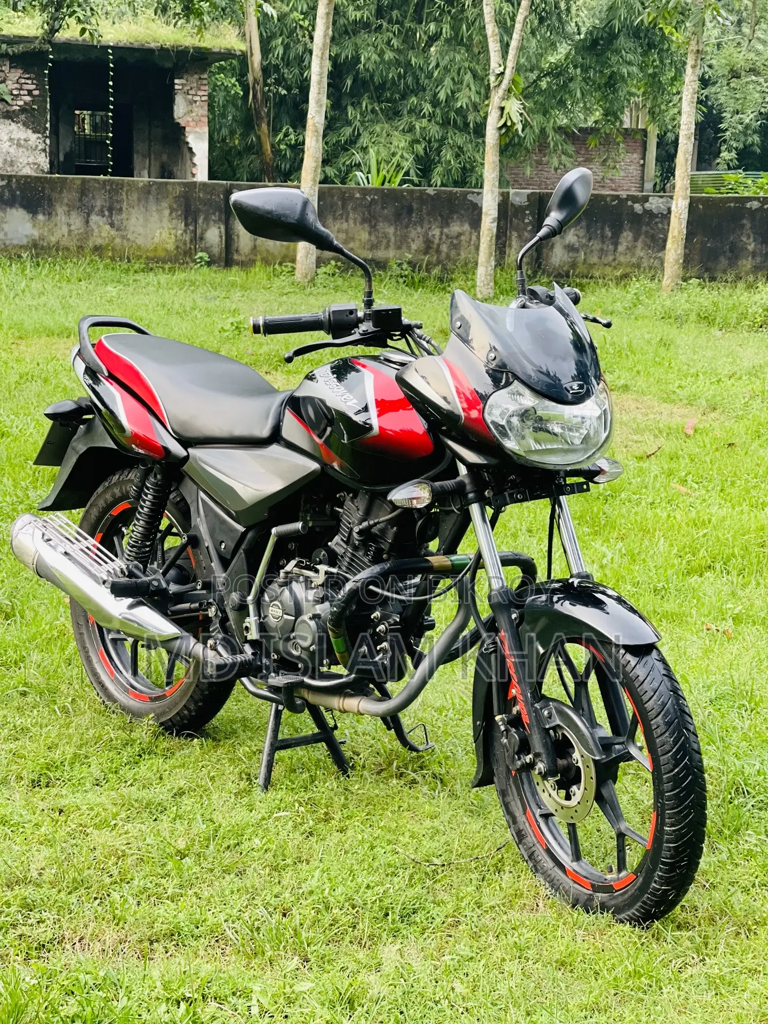 Bajaj Discover 125 2019 Black