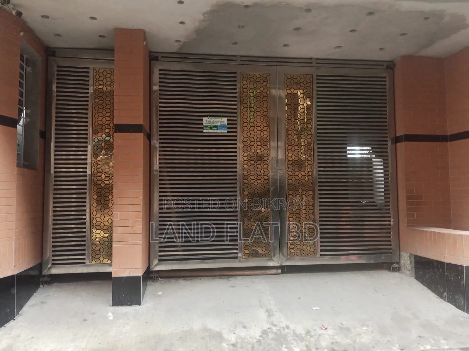 5-Bedroom Apartment in Swapno Dana, Mohammadpur for Sale