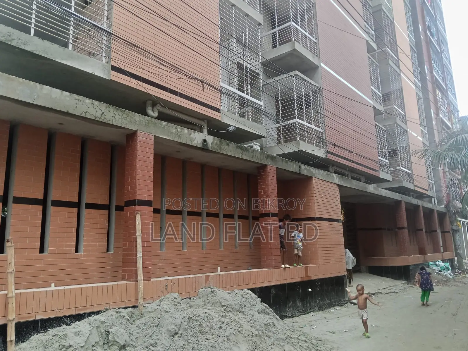 5-Bedroom Apartment in Swapno Dana, Mohammadpur for Sale