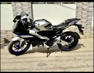 Yamaha R15 V3 2022 Silver