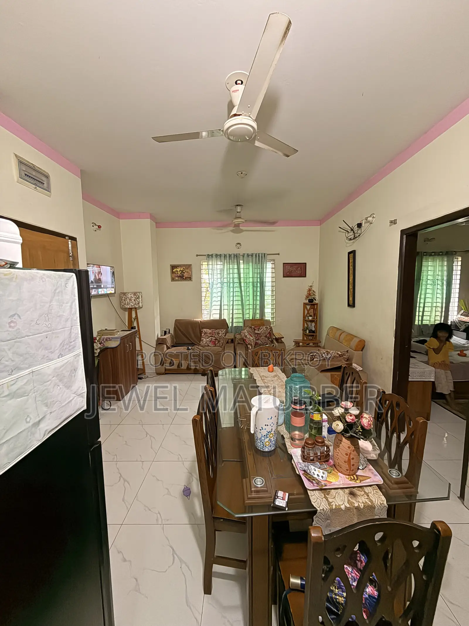 বনশ্রীর মাতুব্বর ভিলায় ৩ বেডরুমের অ্যাপার্টমেন্ট ভাড়া হবে