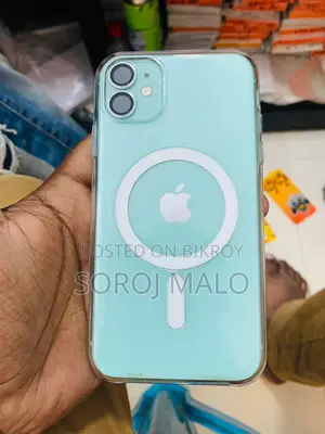 New Apple iPhone 11 64 GB Green