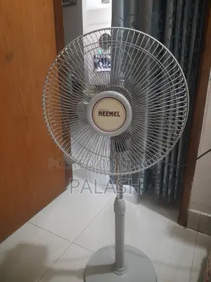 Heemel Stand Fan