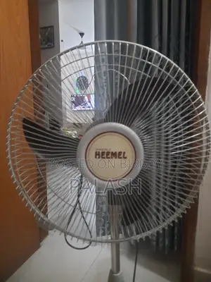 Heemel Stand Fan
