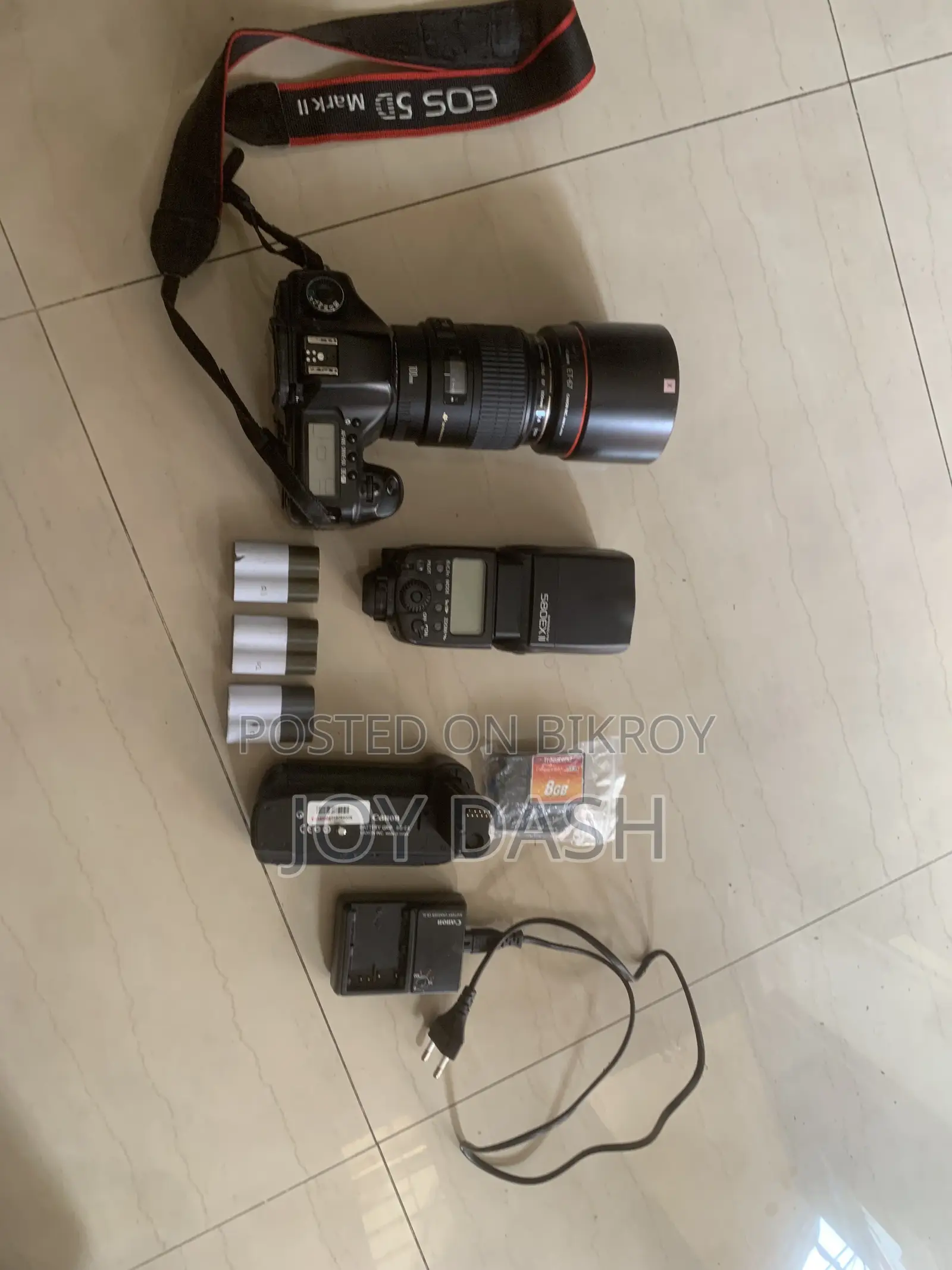 Canon Eos 5d Full Frame Camera ( Full Set )