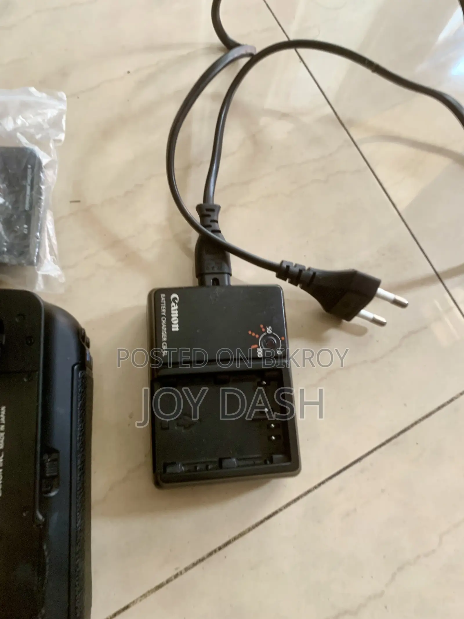 Canon Eos 5d Full Frame Camera ( Full Set )