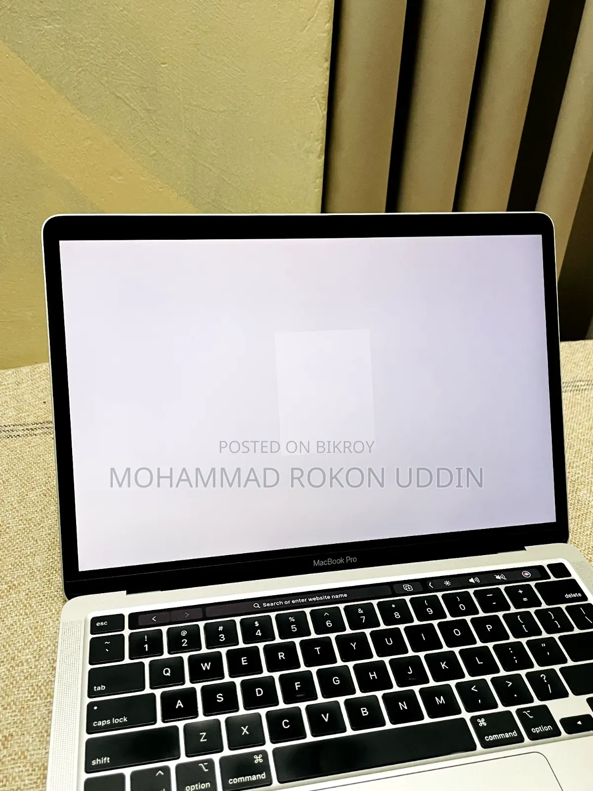Laptop Apple MacBook 2020 16GB Intel Core I5 SSD 250GB