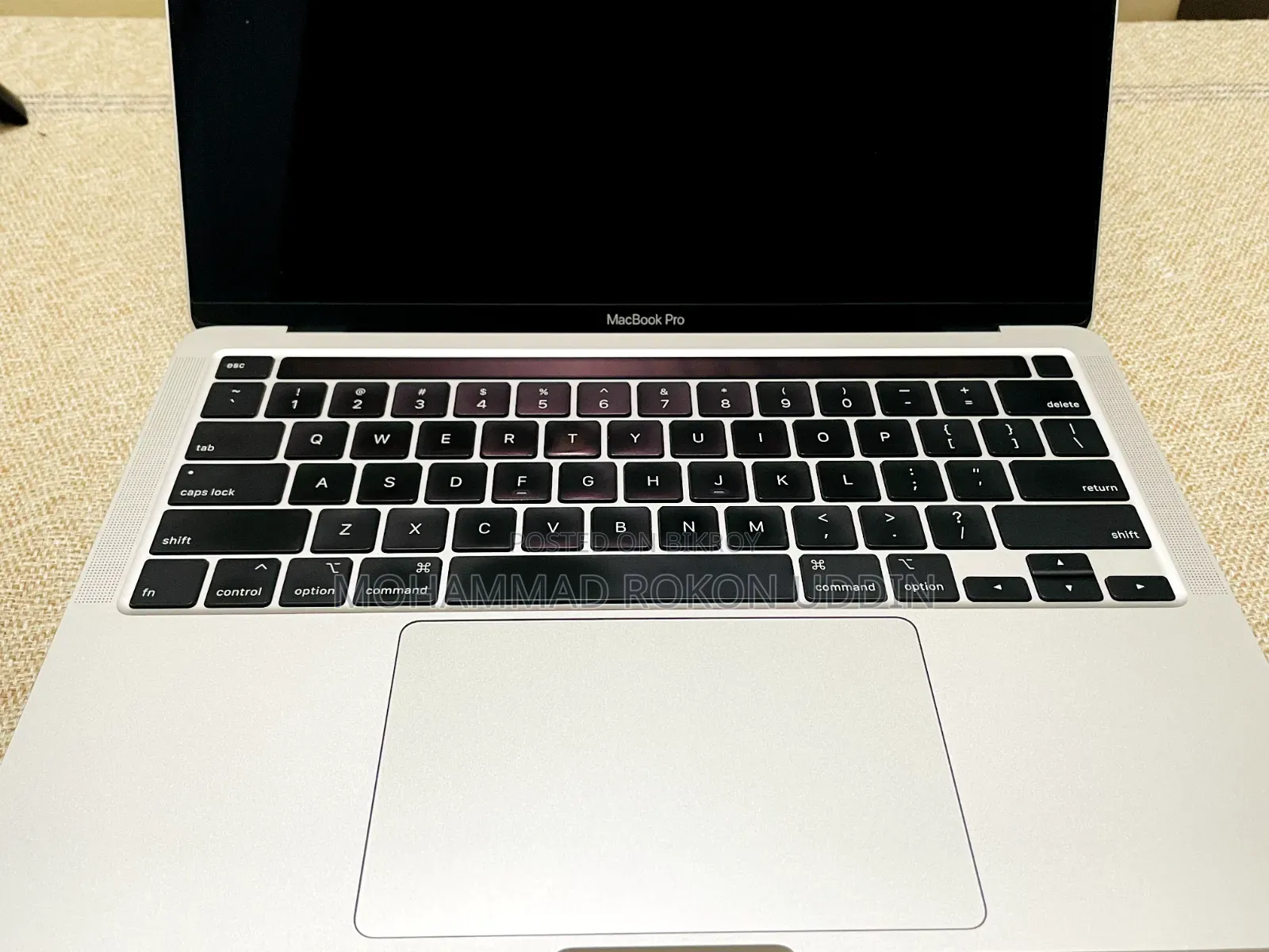 Laptop Apple MacBook 2020 16GB Intel Core I5 SSD 250GB