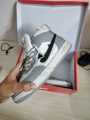 Snakers - Nike (High Nick)