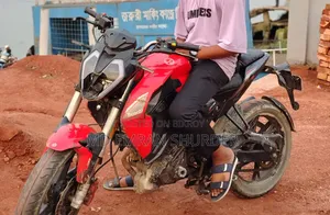 Benelli TNT 2022 Red