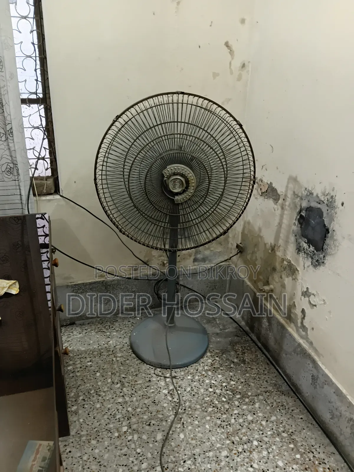 অফিস ফার্নিচার ফর সেল (জরুরি)