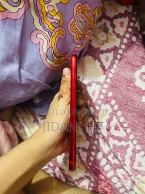 Apple iPhone 11 64 GB Red