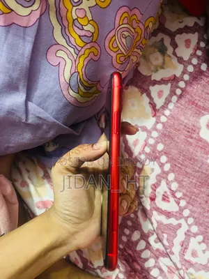 Apple iPhone 11 64 GB Red