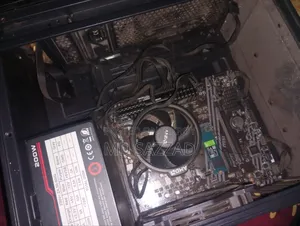 Desktop Computer 16GB AMD Ryzen 5 SSD 256GB