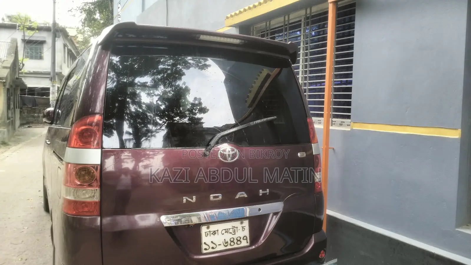 Toyota Noah 2003 Maroon