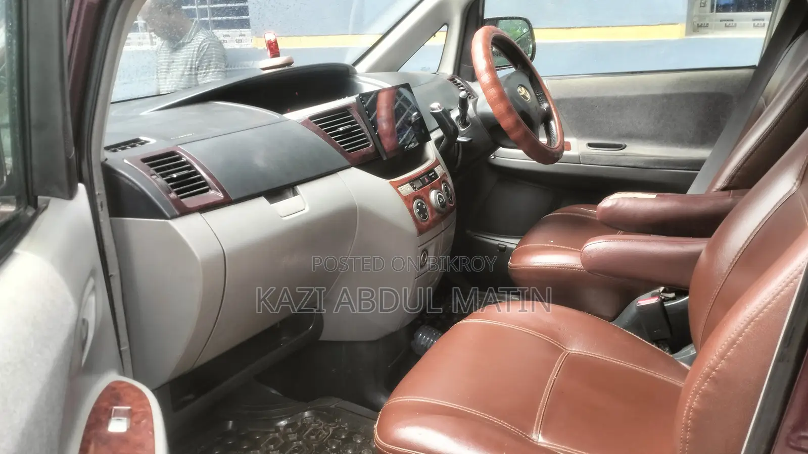 Toyota Noah 2003 Maroon