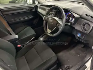 Toyota Axio ২০২১ সাদা