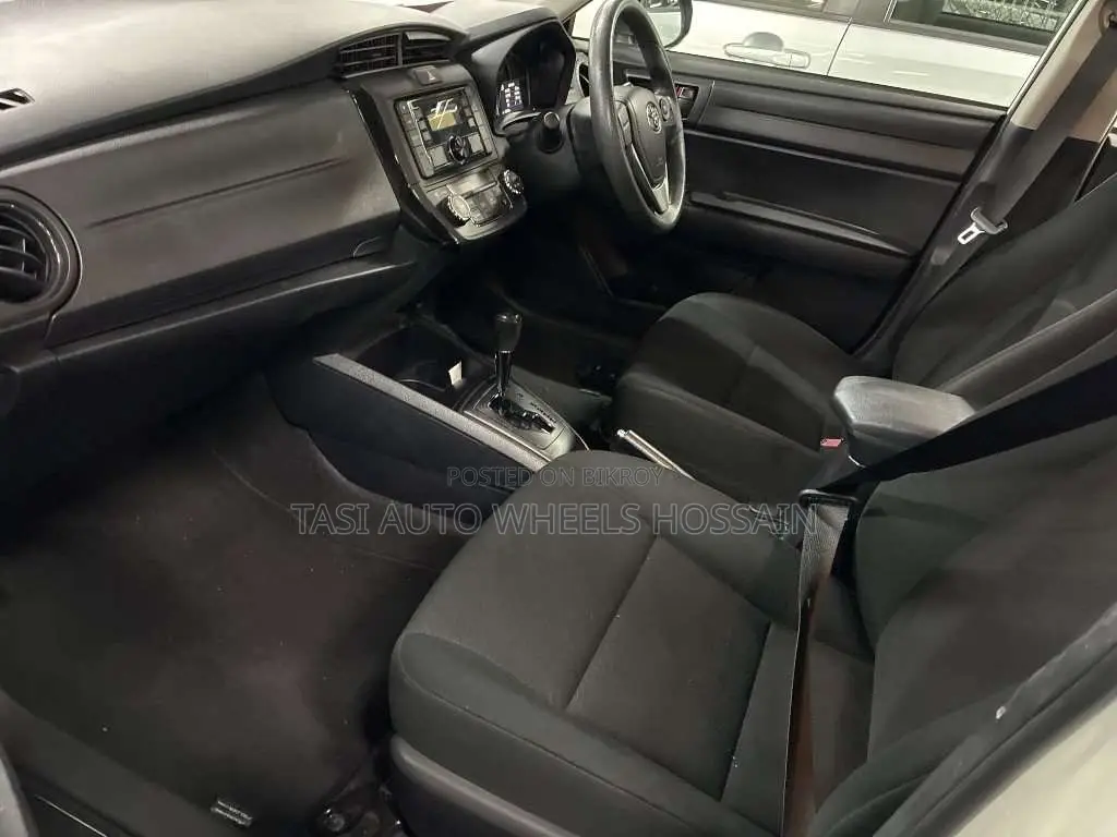 Toyota Axio ২০২১ সাদা