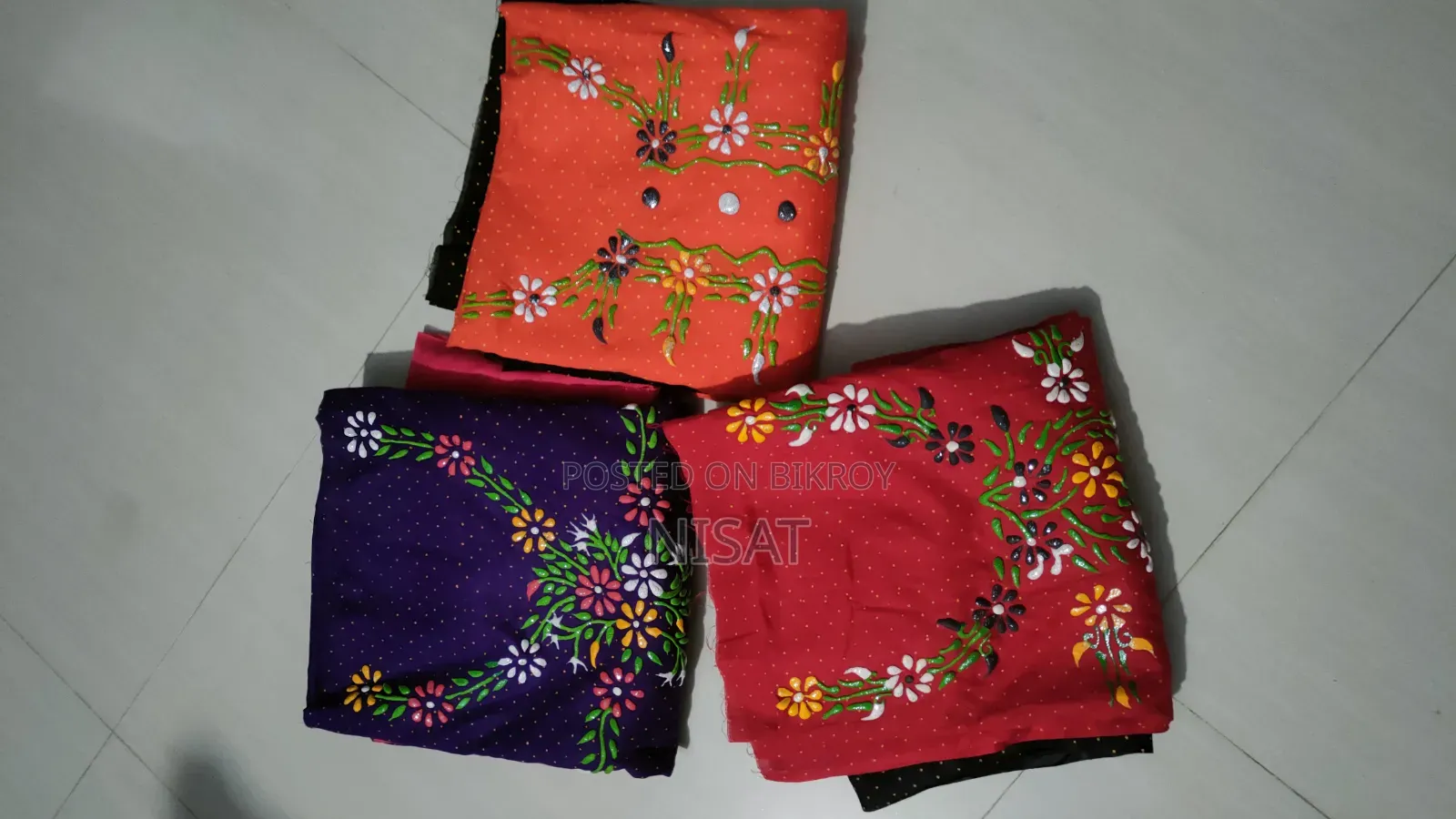 অ্যামবুশ থ্রী পিস।