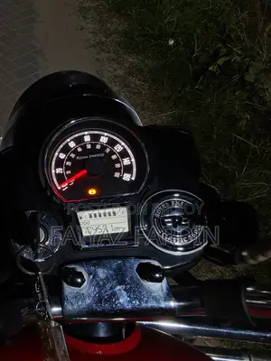Royal Enfield Classic 350 2025 Red
