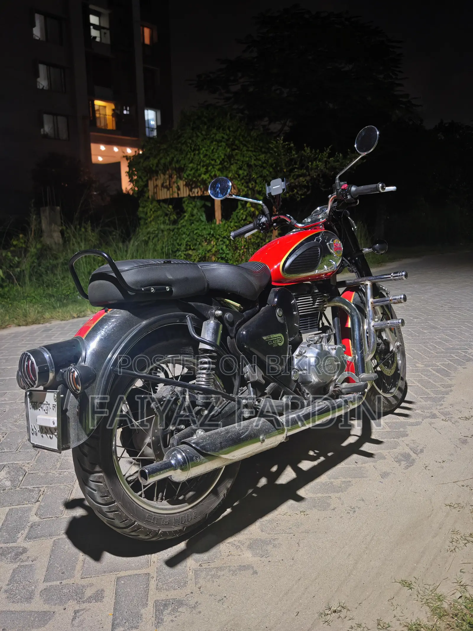 Royal Enfield Classic 350 2025 Red