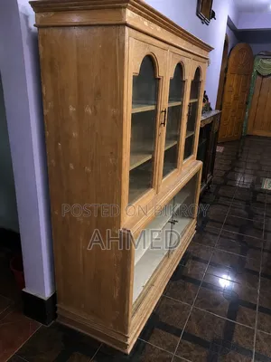 Original Shegun Wood Showcase