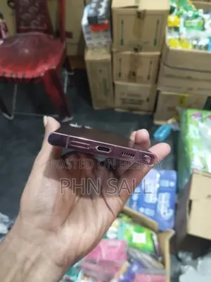 স্যামসাং গ্যালাক্সি এস২২ আল্ট্রা ২৫৬ জিবি লাল