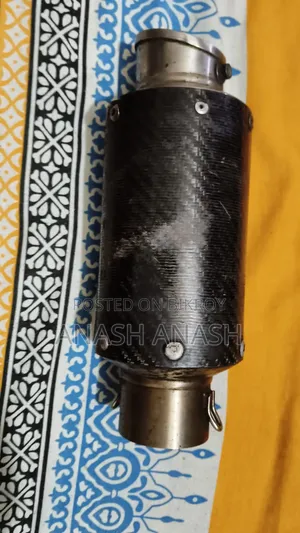 লিও ভিন্স জিপি করসা শর্ট