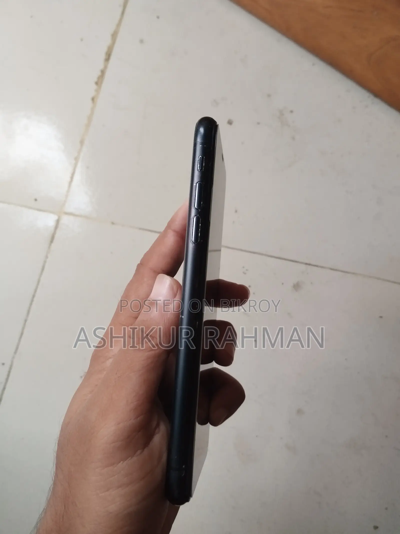 অ্যাপল আইফোন এক্সআর ৬৪ জিবি ব্ল্যাক