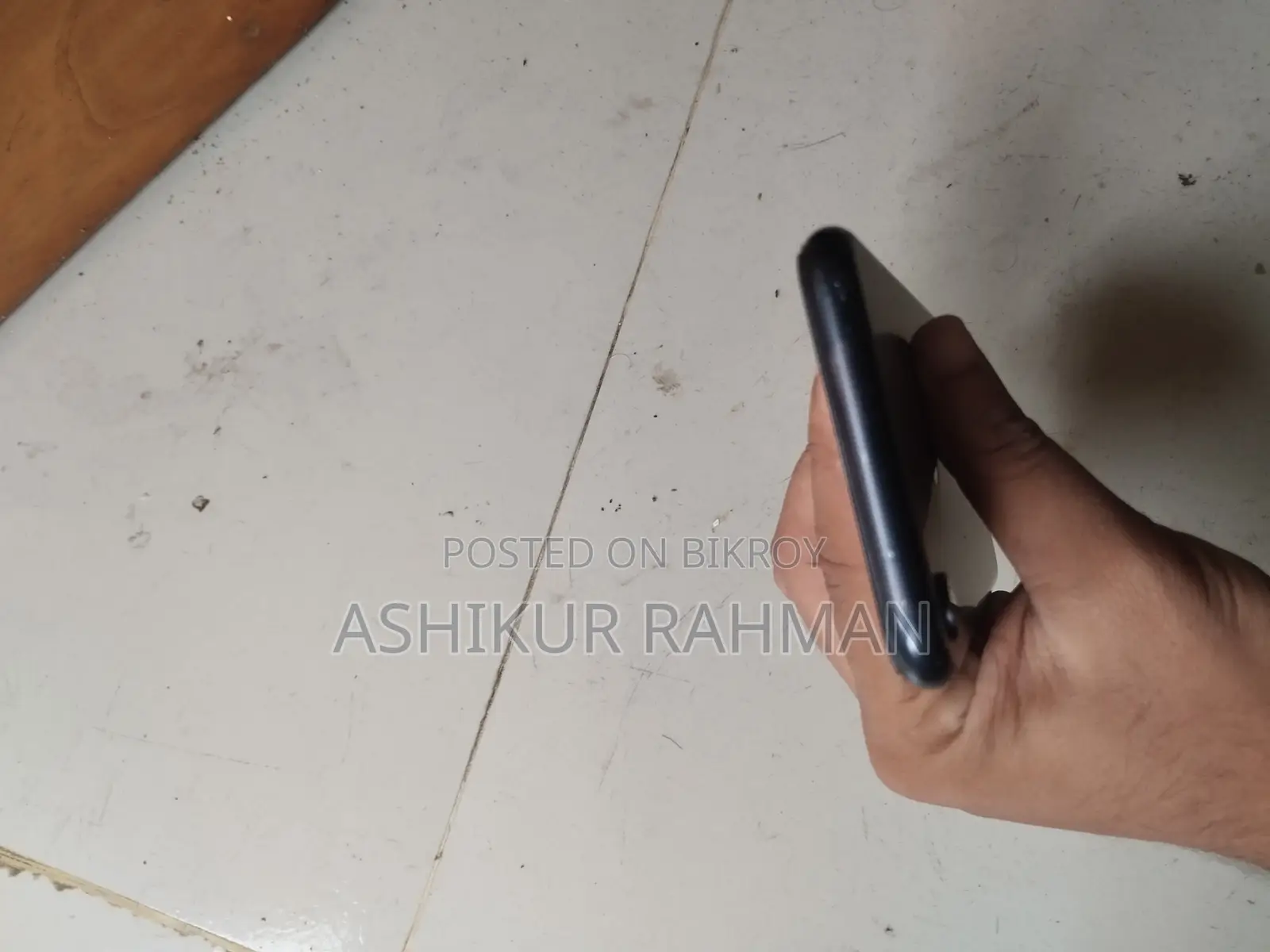 অ্যাপল আইফোন এক্সআর ৬৪ জিবি ব্ল্যাক