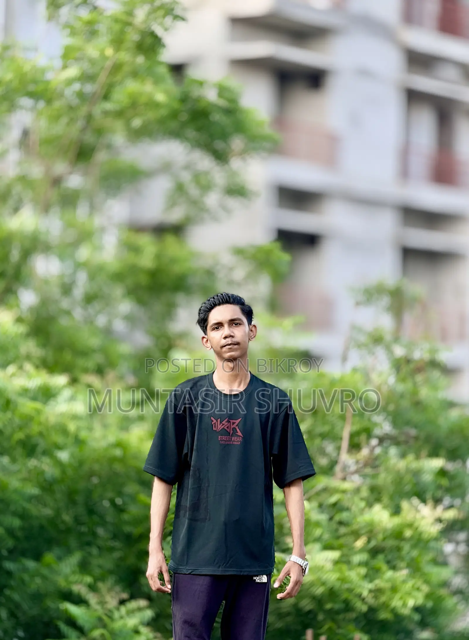 ড্রপ শোল্ডার টি-শার্ট