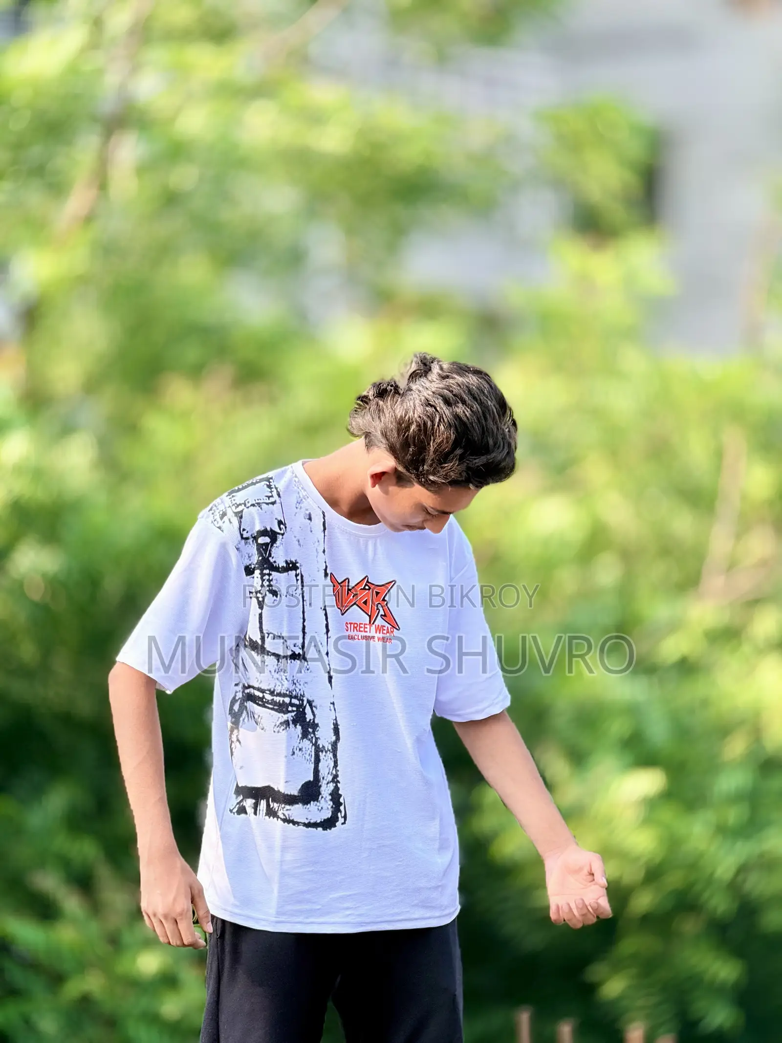 ড্রপ শোল্ডার টি-শার্ট