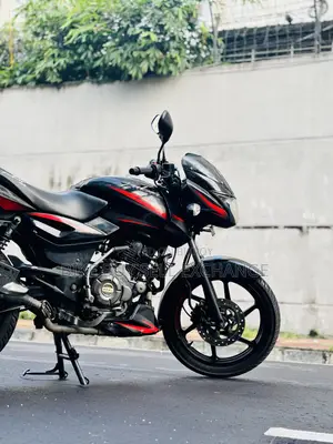 বাজাজ পালসার ১৫০ ২০২০ কালো