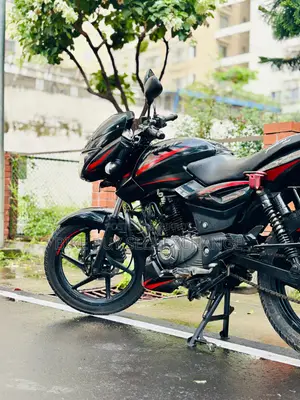 বাজাজ পালসার ১৫০ ২০২০ কালো