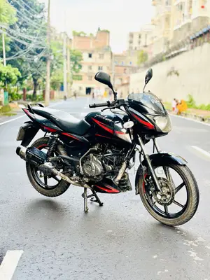 বাজাজ পালসার ১৫০ ২০২০ কালো