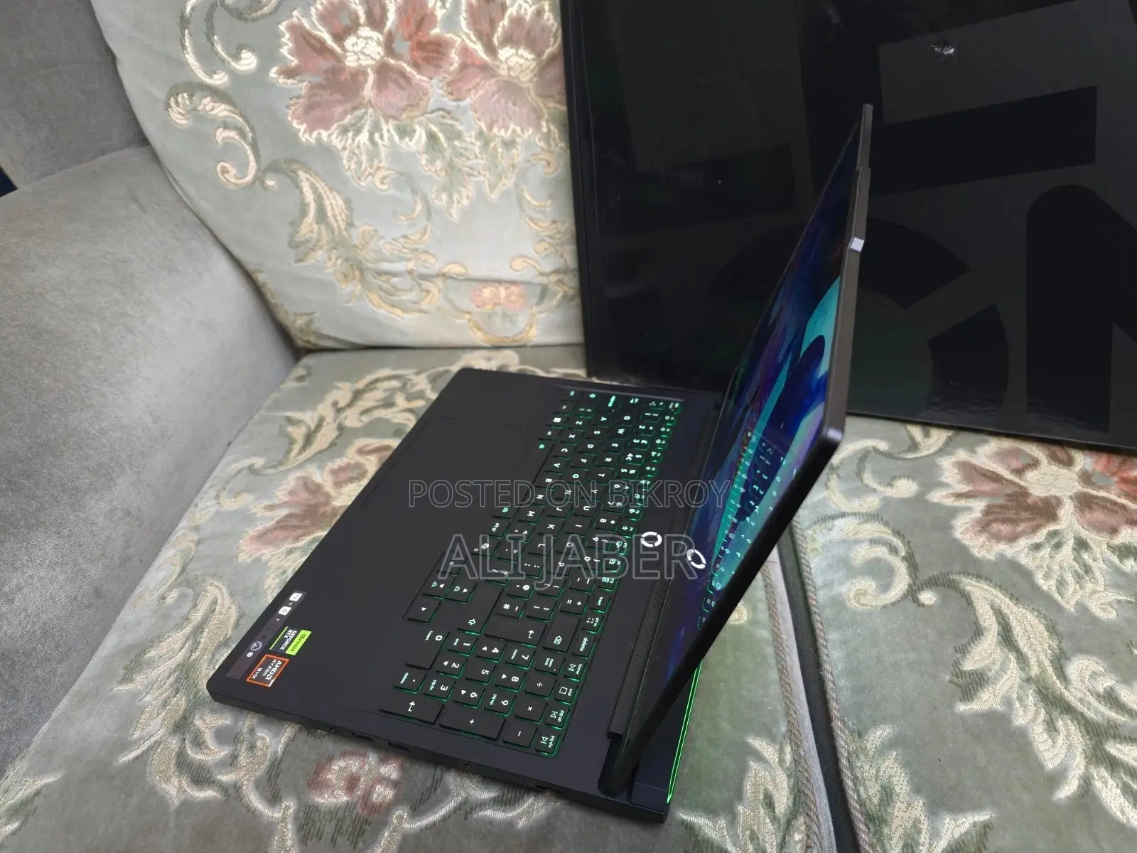 New Laptop Lenovo Legion Pro 7 32GB AMD Ryzen 9 SSD 3T