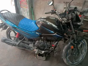 হিরো গ্ল্যামার ২০১৮ নীল