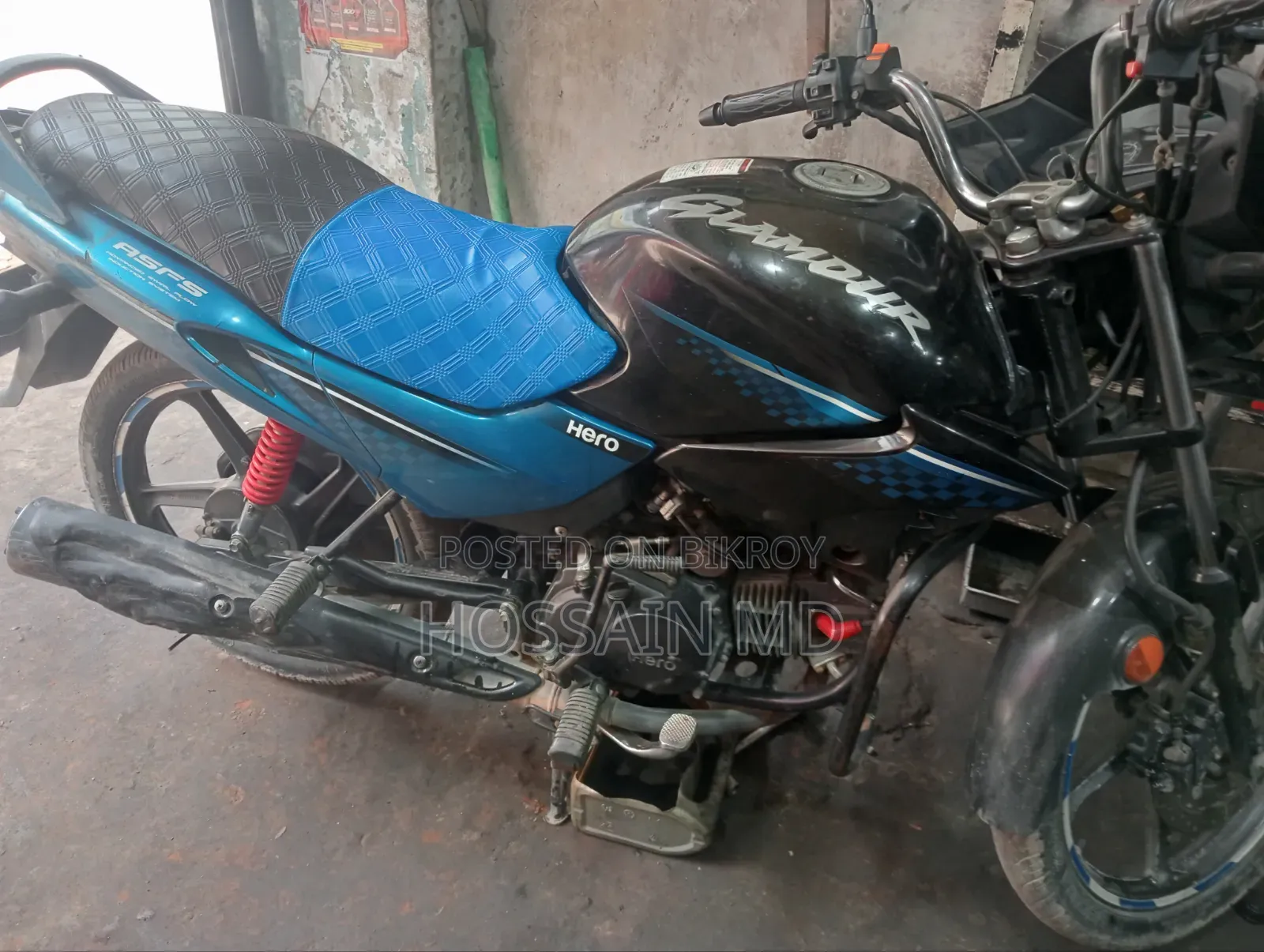 হিরো গ্ল্যামার ২০১৮ ব্লু