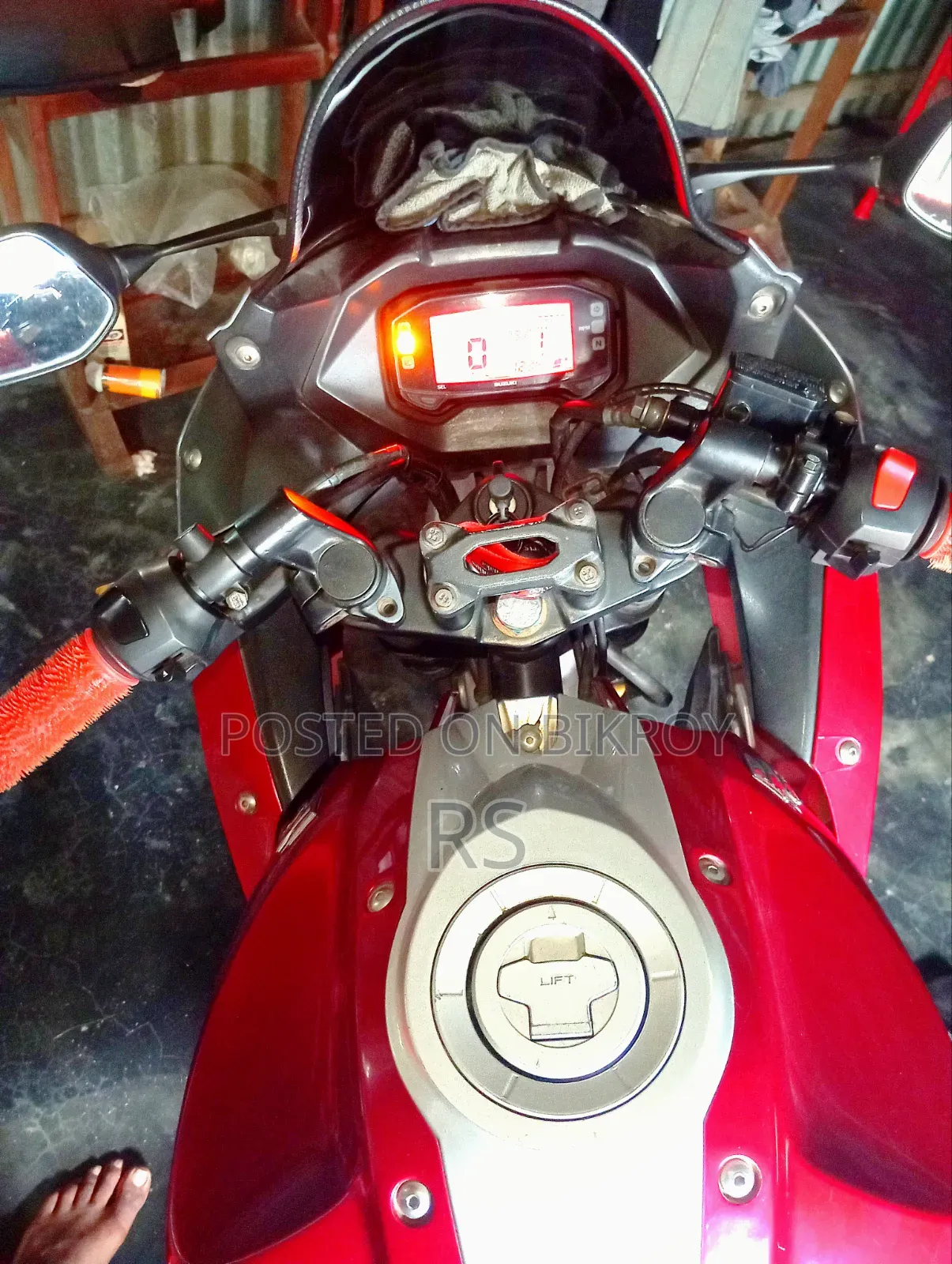 Suzuki Gixxer SF FI 2021 Pink