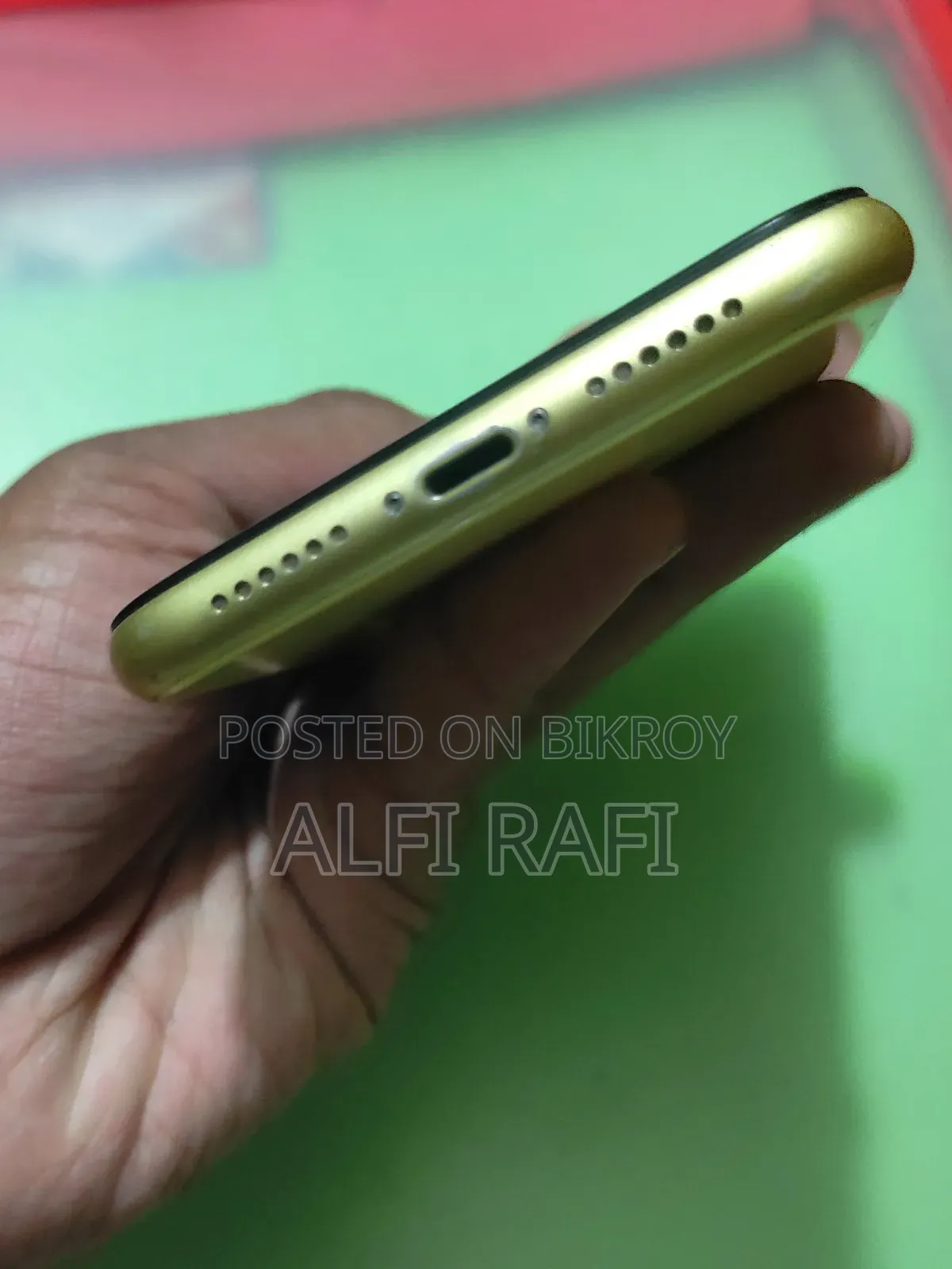 Apple iPhone 11 64 GB Yellow