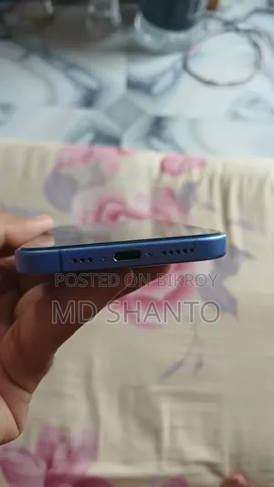 Apple iPhone 16 128 GB Blue