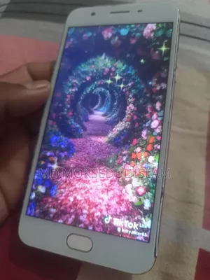 Oppo F1s 64 GB Silver