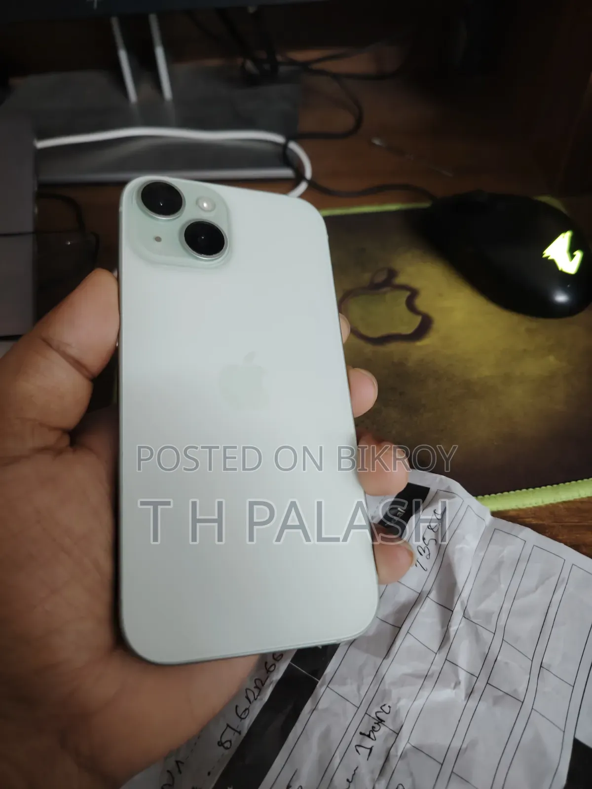 Apple iPhone 15 128 GB Green