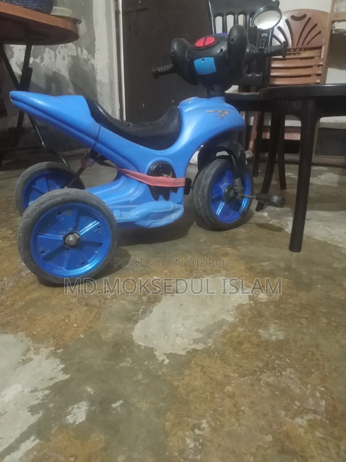 এই বেবি সাইকেলটি বিক্রি করব।