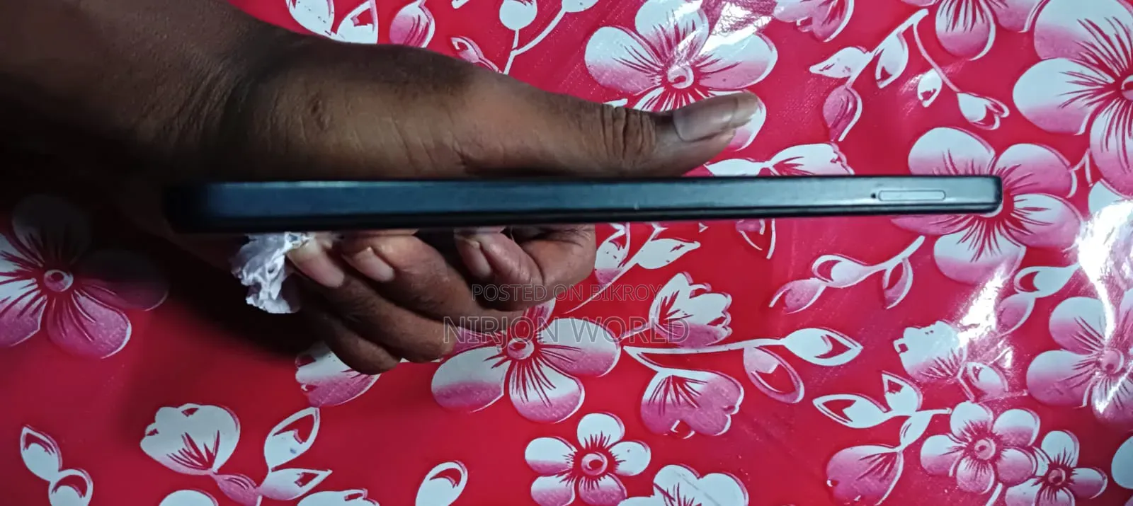 ইনফিনিক্স হট ৩০ ১২৮ জিবি ব্ল্যাক